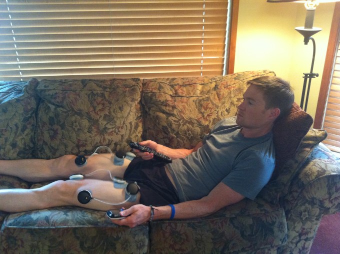 Now this is how you recover!! You definitely can't watch TV while drinking a beer on a foam roller.